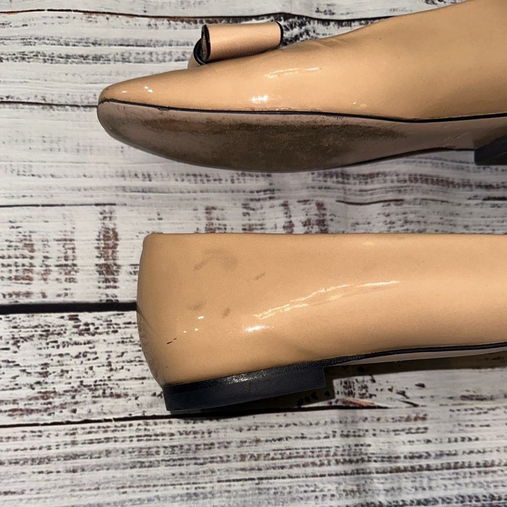 Stuart Weitzman The Belle Nude Patten Leather Bow Ballet Flats Sz. 7.5 - Picture 8 of 13